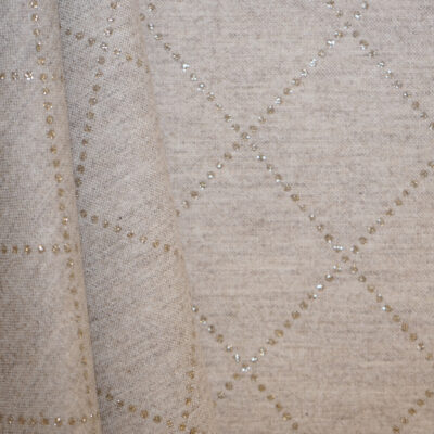 Mia swatch