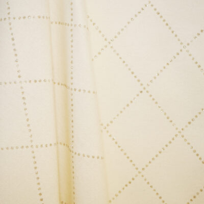 Mia swatch