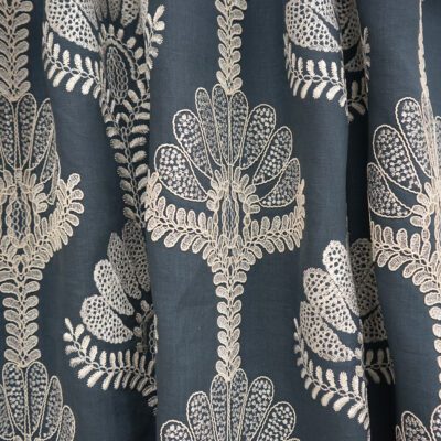 Ressina swatch
